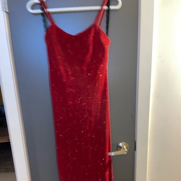 Red Sparkle Gown - Picture 4 of 7